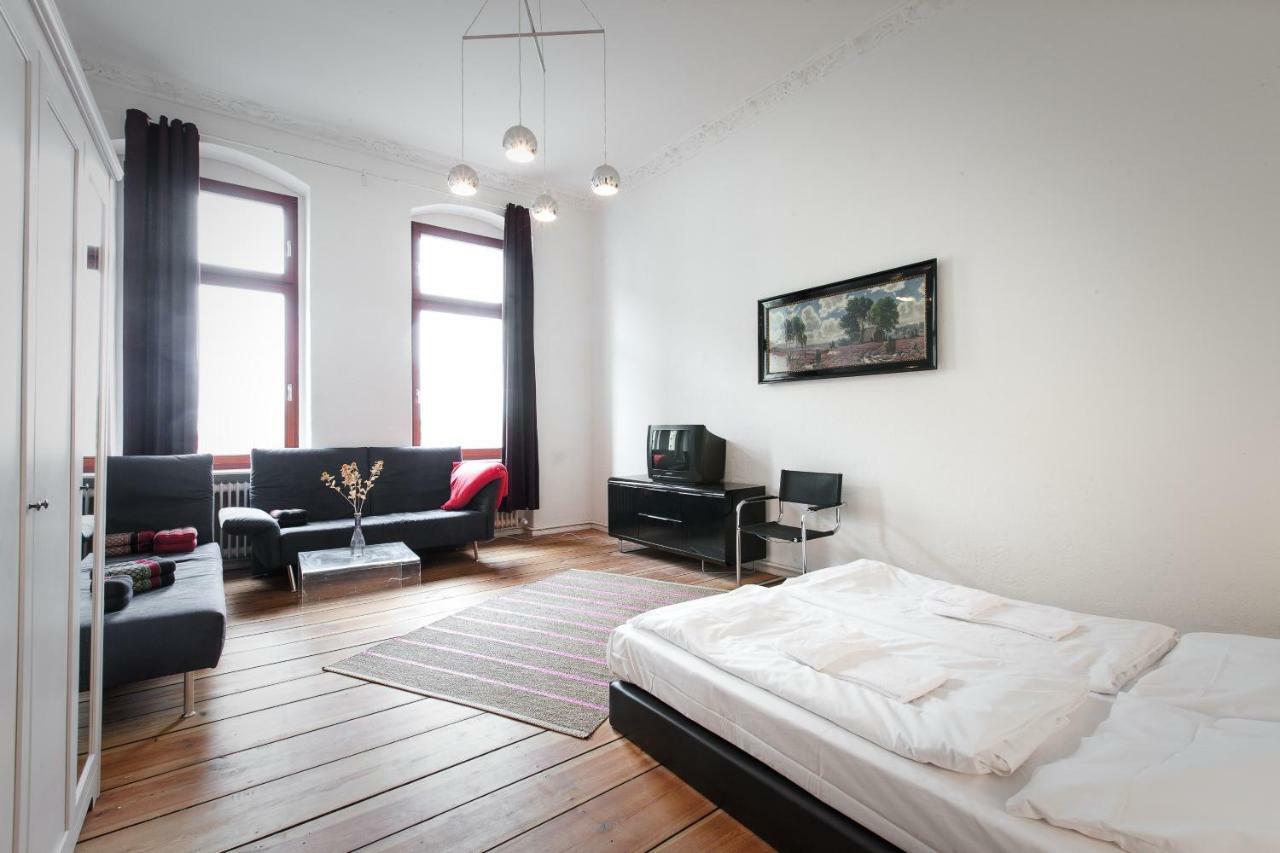 3 Bedroom Apartment Berlin Eksteriør billede